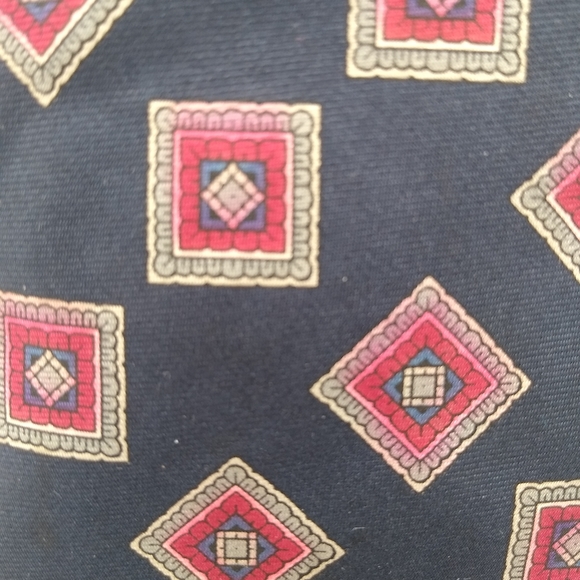 Bert Pulitzer 100% Silk Foulard Geometric Pattern Necktie Men's Tie - Picture 7 of 12